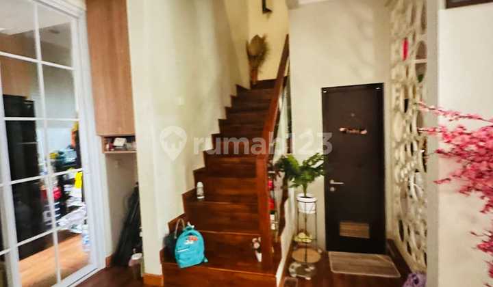 Dijual Rumah Furnish Hook Siap Huni di Sumarecon Bekasi 2