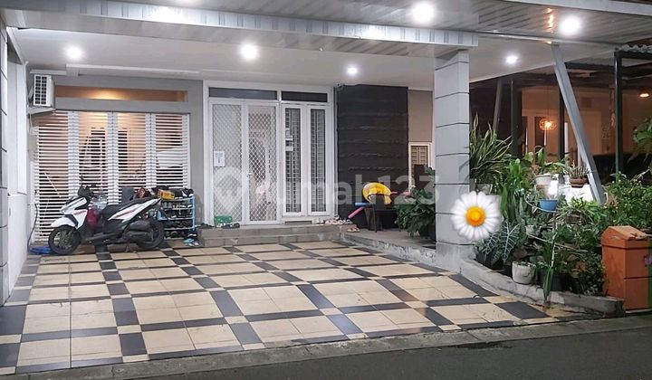 Rumah Mewah Besar Sudah Full Renovasi Di Sumarecon Bekasi
