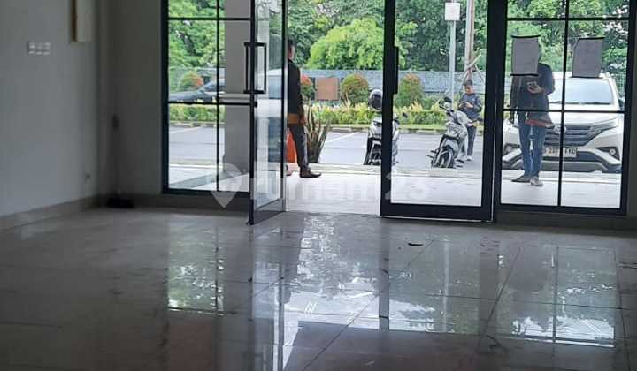 For Sale: 3-Story Strategic Shop House, Ready to Occupy in Sumarecon Bekasi 2