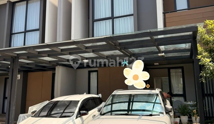 Translated to English as:  
For Rent: Furnished Good House Ready to Occupy at Summarecon Bekasi