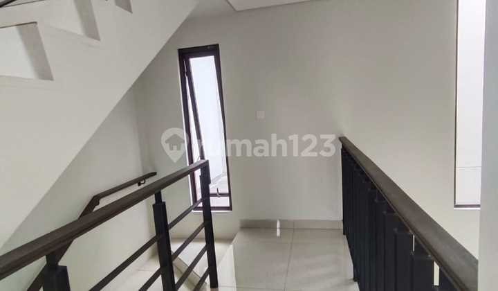 Dijual Cepat Murah Rumah Mewah Cantik Premium Cluster Morizen Siap Huni, Murah Kawasan Elit Sumarecon Bekasi