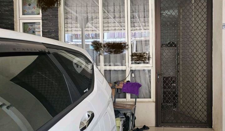 Dijual Rumah 2 Lantai Furnished Full Renov SHM.