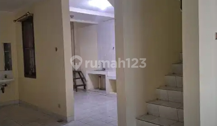 Rumah 2 Lantai.dijual Cepat. Tidak Banjir. 1 Menit Ke.mall.daanmogot. SHM 2