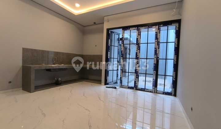 Rumah Brand New 2 Lantai + Rooftop. Bangunan Bagus. 2