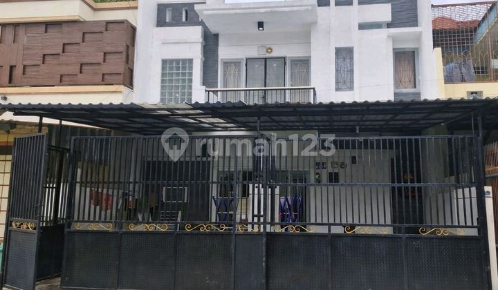 Rumah 2 Lantai 8X17 di Taman Palem SHM Sstrategis