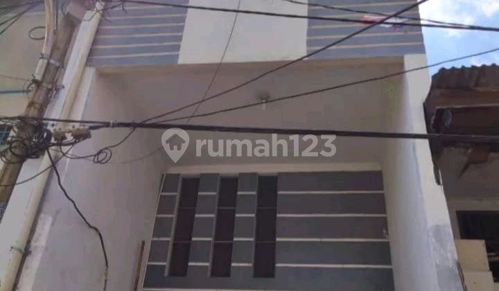 Dijual Rumah Murah 3 Lantai Dibawah Pasaran SHM.