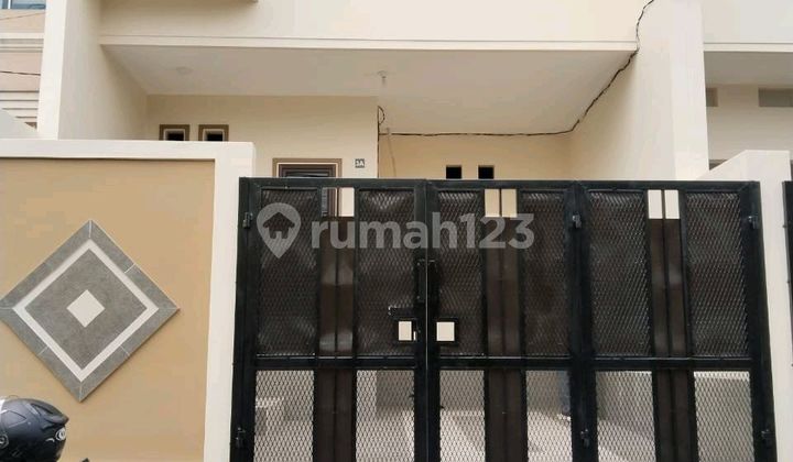 Rumah Brand New 2 Lantai.shm.ditengah Kota Rumah Brand New 2 Lantai.shm.ditengah Kota