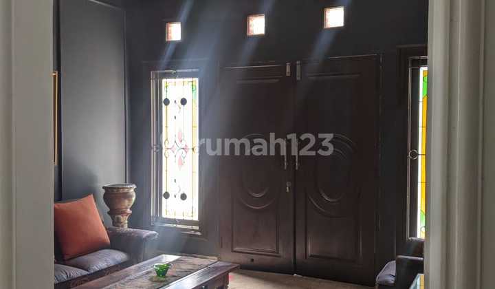 Rumah Hoek 2.Lantai, SHM ,Cocok Usaha Klinik,Resto.cafe 2