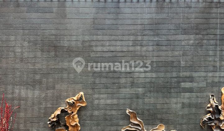 Rumah Mewah Unik 10X20 SHM di Alam Sutera