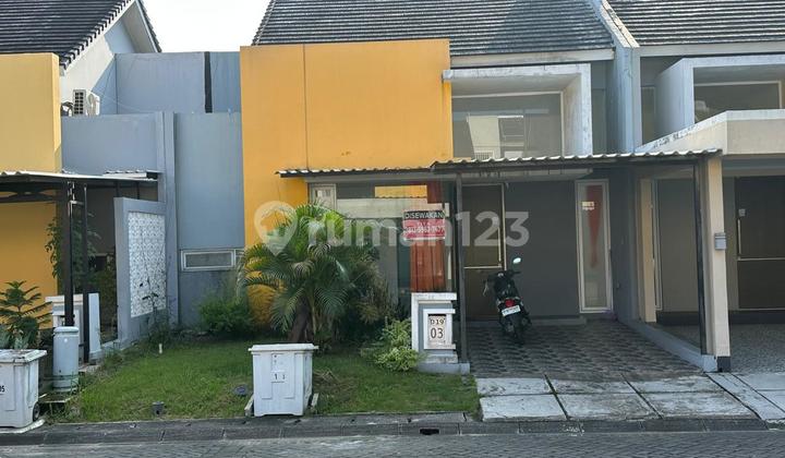 For rent: Somerset East Citragrand City housing complex house in Palembang.