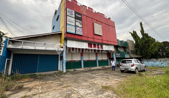 For sale, 3-door shophouse on Basuki Rahmat Street, near Palembang Flyover. 2