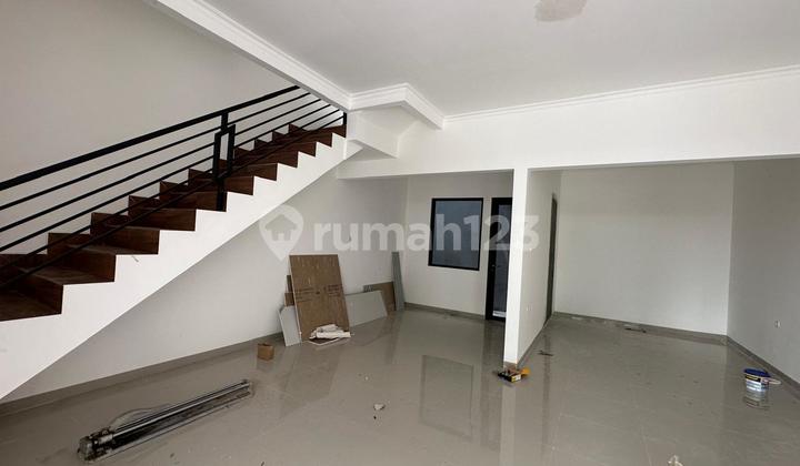 DIJUAL TOWN HOUSE BARU LOKASI PUSAT KOTA PALEMBANG DIJUAL TOWN HOUSE BARU LOKASI PUSAT KOTA PALEMBANG