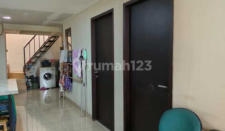 Rumah.yang Lokasi.strategis.dgn.lingkungan.yg.nyaman.dan.aman.jalanan.lebar