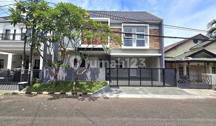 Rumah Baru 2 Lantai Kamar 5 di Sektor 9-Bintaro 1