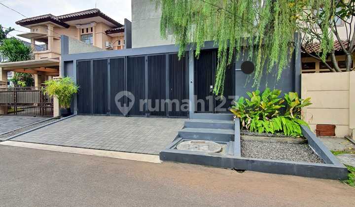 Rumah Industrial 3 Lantai Rooftop Di Bintaro 2