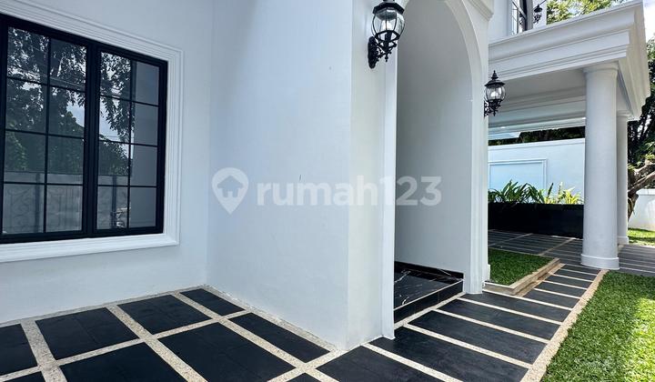 New 2-Story French Classic Style House 2