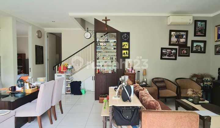 Rumah Minimalis Hoek 2 Lantai di Sektor 9-Bintaro 2
