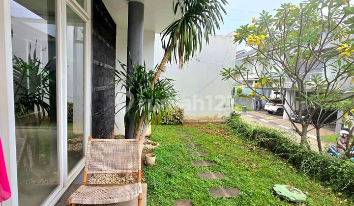 Rumah 2 Lantai Bagus di Sektor 7-Bintaro 2