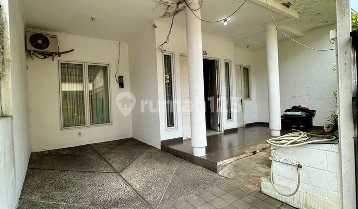 Rumah 2 Lantai Lokasi Favorite Di Sektor 3 - Bintaro Rumah 2 Lantai Lokasi Favorite Di Sektor 3 - Bintaro