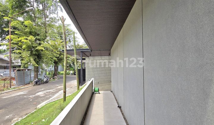 Luxurious 2-Story Tropical House in Sector 9-Bintaro 2