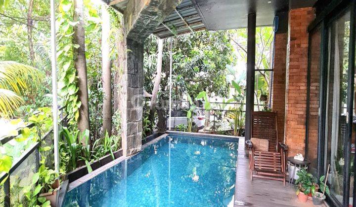 Rumah Tropical Hoek Private Pool Di Bintaro Jaya Sektor 9 1