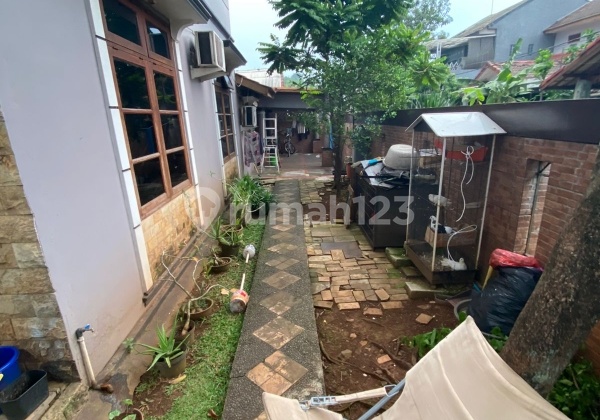 Rumah Bagus Posisi Hook Dua Rumah Jadi Satu di Komplek Villa Pamulang Tangerang Selatan 2