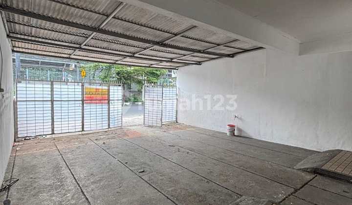 Ruko 2 Lantai Strategis Dekat Stasiun Pasar Minggu Baru di Pasar Minggu Jakarta Selatan