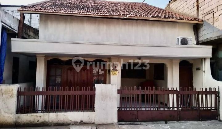 Rumah Strategis Bebas Banjir Dekat Stasiun Tebet Di Kampung Melayu Barat Jakarta Rumah Strategis Bebas Banjir Dekat Stasiun Tebet Di Kampung Melayu Barat Jakarta