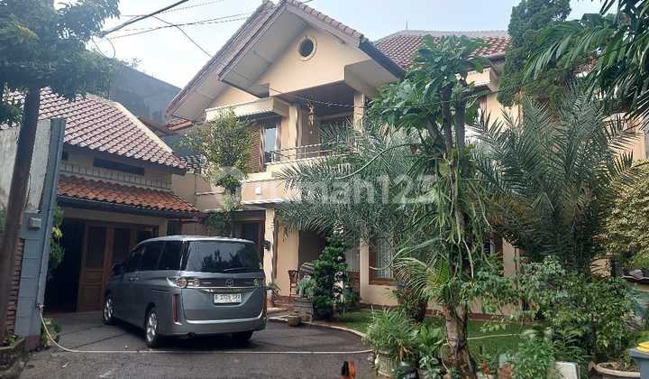 Rumah Bagus 2 Lantai Strategis Bebas Banjir di Mampang Jakarta Selatan