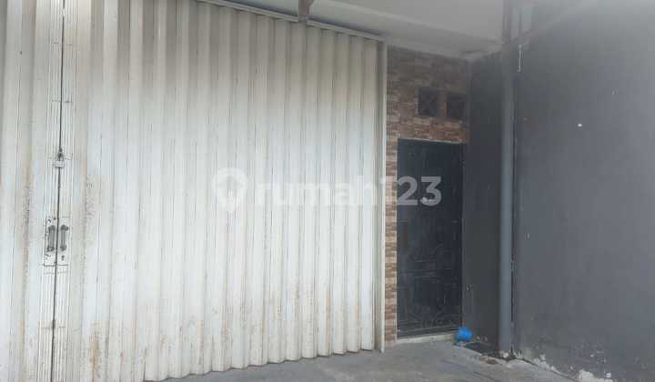 2-Story Office Space in a Strategic Location Near Kampung Melayu Terminal, Jatinegara, East Jakarta