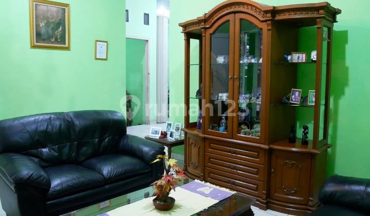 Rumah Murah Semi Furnished Bebas Banjir di Kavling Dki Pondok Kelapa Jakarta Timur