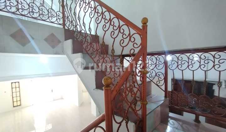 Rumah Bagus Dua Lantai Posisi Hoek di Tegal Gundil Bogor Utara Kota Bogor Jawa Barat 2