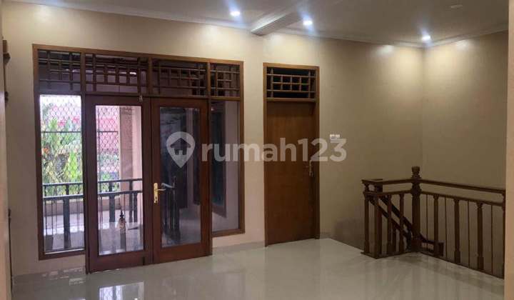 Rumah 2 Lantai Bebas Banjir di Pasar Rebo Jakarta Timur 2