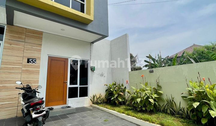 Rumah 2 Lantai Strategis dan Bebas Banjir di Jati Mekar Kodau Bekasi Jawa Barat Rumah 2 Lantai Strategis dan Bebas Banjir di Jati Mekar Kodau Bekasi Jawa Barat