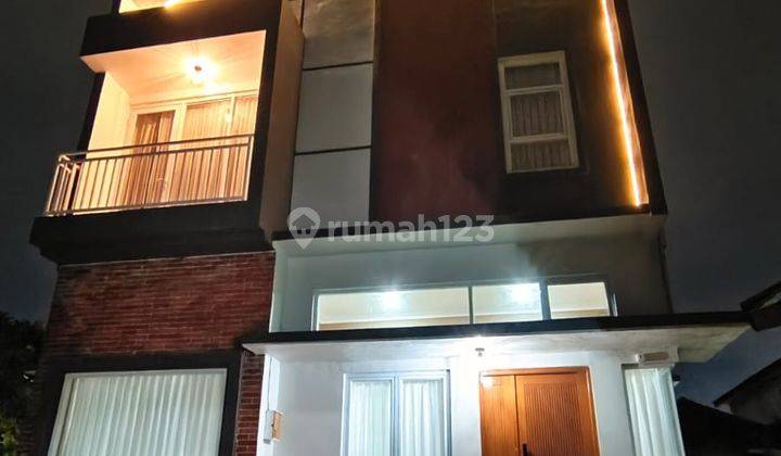 Rumah 3 Lantai Semi Furnished di Condet Batu Wadas Jakarta Timur 1