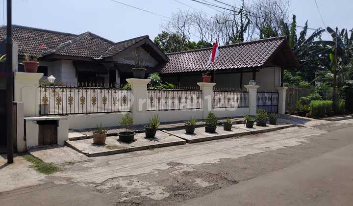 Rumah Strategis Bebas Banjir Semi Furnished di Jaka Sampurna Kota Bekasi Jawa Barat Rumah Strategis Bebas Banjir Semi Furnished di Jaka Sampurna Kota Bekasi Jawa Barat