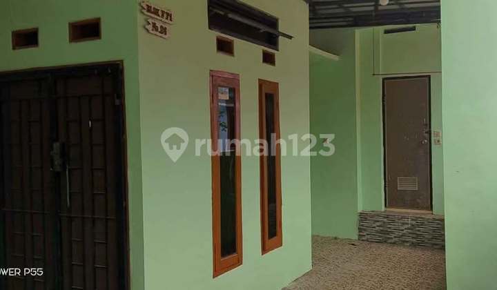 Rumah Posisi Hook Bebas Banjir di Kaliabang Pondok Ungu Bekasi Jawa Barat Rumah Posisi Hook Bebas Banjir di Kaliabang Pondok Ungu Bekasi Jawa Barat