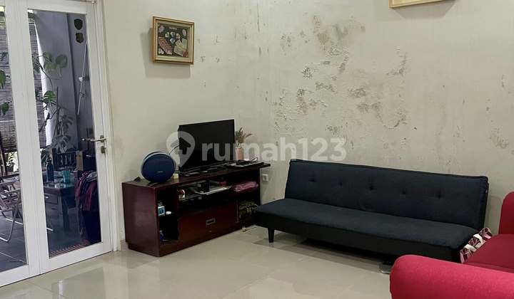 Rumah 2 Lantai Strategis dan Bebas Banjir di Jati Mekar Kodau Bekasi Jawa Barat 2