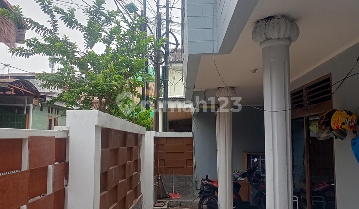 Rumah 2 Lantai Bebas Banjir di Pondok Bambu Jakarta Timur