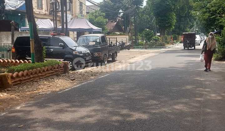 Strategic Land by the Road Near Busway Stop and Train Station in Warung Buncit, South Jakarta Strategic Land by the Road Near Busway Stop and Train Station in Warung Buncit, South Jakarta