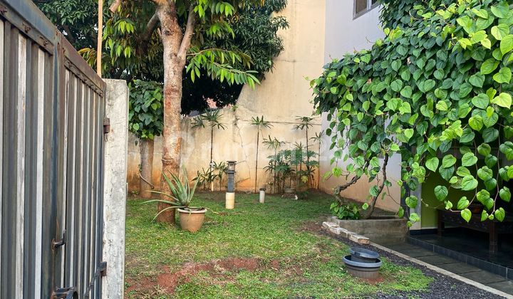 2-Story Furnished Flood-Free House in Pinang Tangerang 2