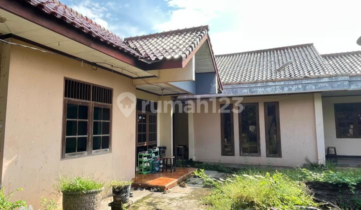 Spacious House Suitable for Business or Office in Duren Sawit Pondok Bambu, East Jakarta