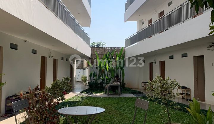 Rumah Kos Tiga Lantai 44 Kamar Tempat Strategis Dekat Stasiun Kereta Di Cisauk Tangerang Banten Rumah Kos Tiga Lantai 44 Kamar Tempat Strategis Dekat Stasiun Kereta Di Cisauk Tangerang Banten