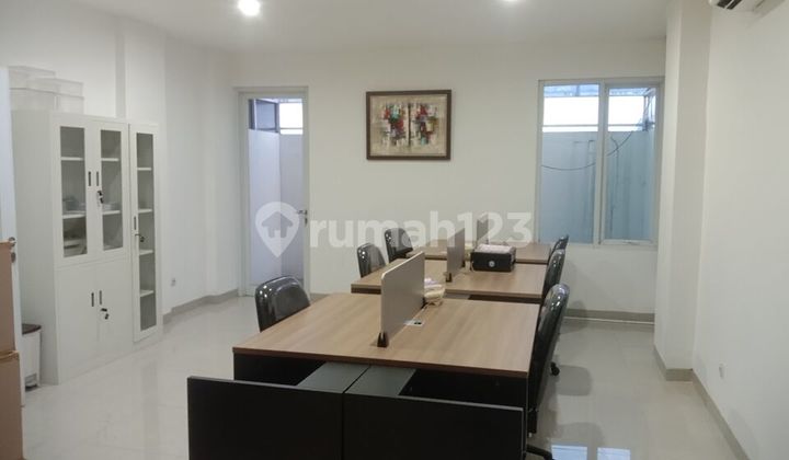 Ruko Bangunan Baru 4 Lantai di Pasar Rebo Jakarta Timur