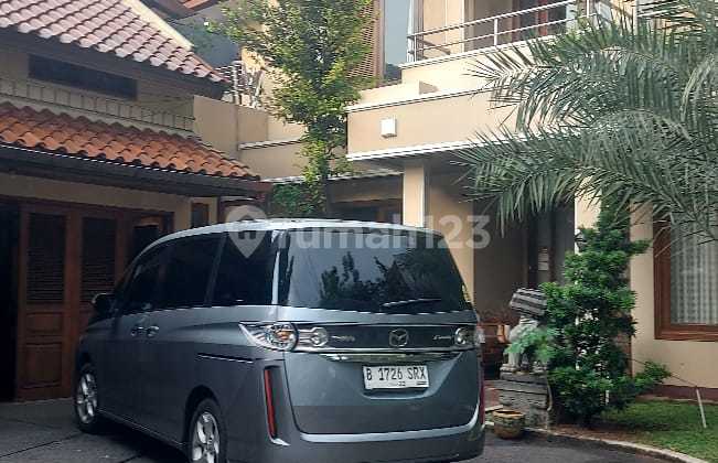 Rumah Bagus 2 Lantai Strategis Bebas Banjir di Mampang Jakarta Selatan 2
