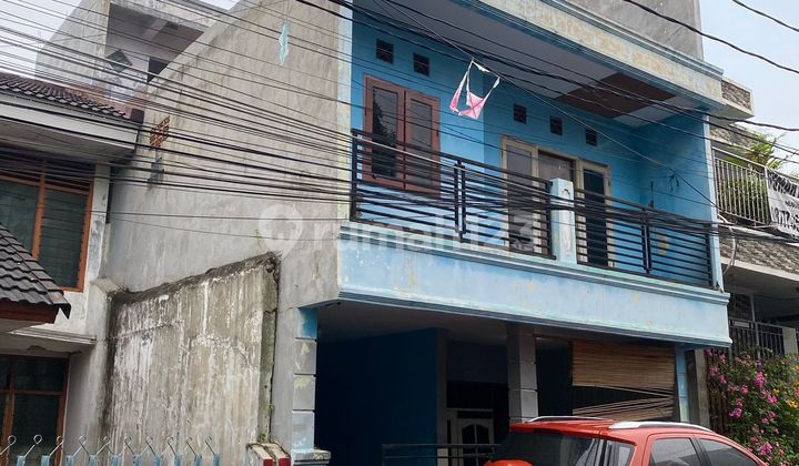 Strategic 2-Story House in East Jakarta City Center, Roadside at Kebon Nanas Otista 2