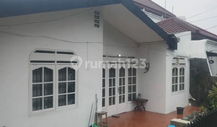 Rumah Semi Furnished Bebas Banjir Di Cipondoh Tangerang