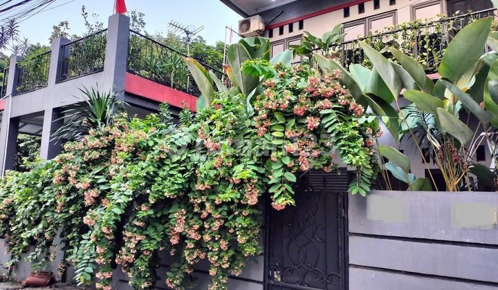 Rumah Bagus Dua Lantai Furnished di Jati Asih Bekasi Jawa Barat 2