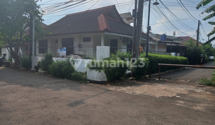 Rumah Asri Bebas Banjir di Tanjung Barat Jakarta Selatan 2