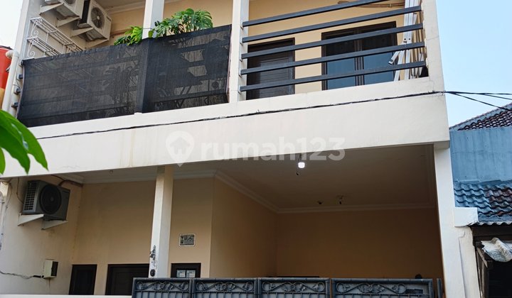 Dijual Rumah 2 Lantai Siap Huni di Pondok Ungu Permai Bekasi Dijual Rumah 2 Lantai Siap Huni di Pondok Ungu Permai Bekasi